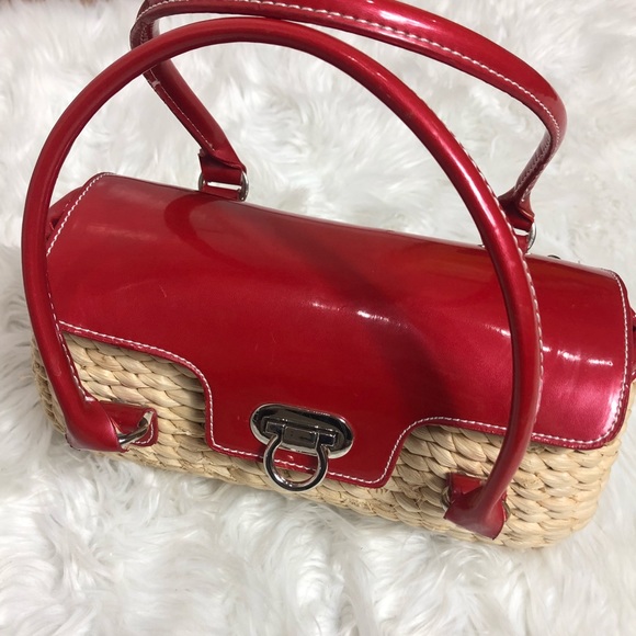 Vintage Handbags - Vintage Straw Purse